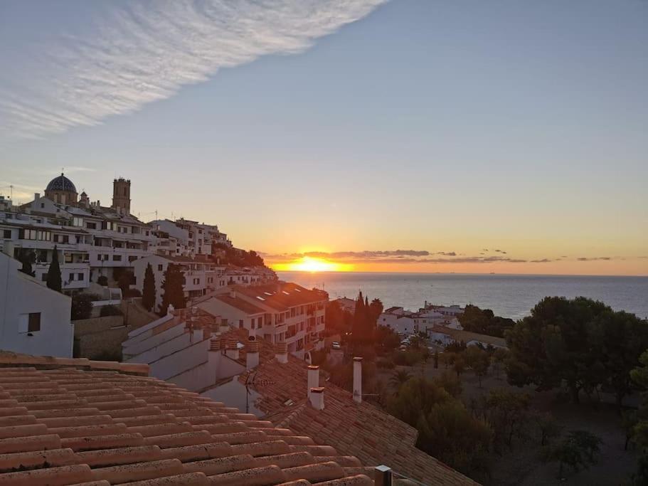 Atico-Duplex Con Vistas Al Mar Y Casco Antiguo En Altea Apartamento Exterior foto