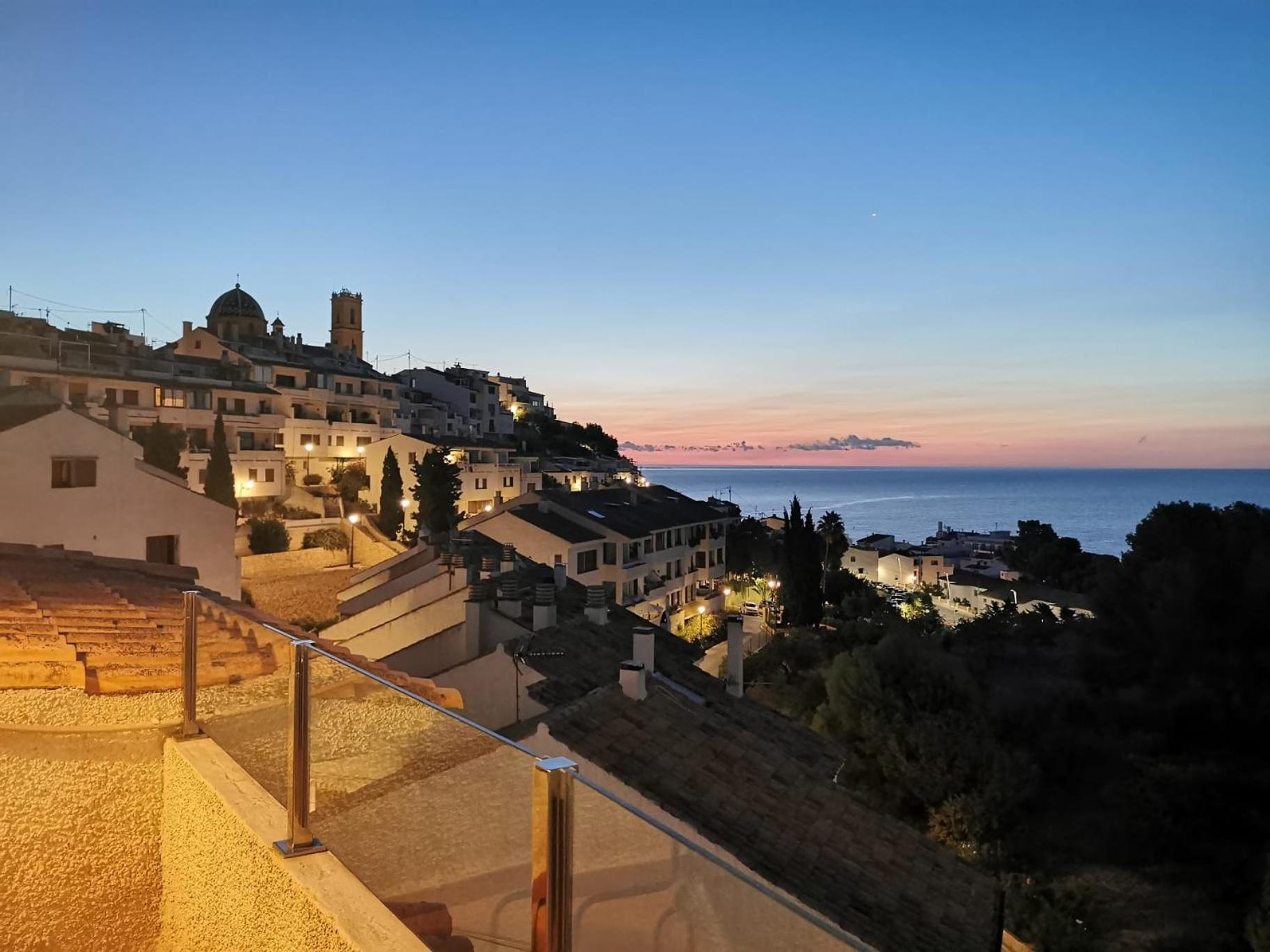 Atico-Duplex Con Vistas Al Mar Y Casco Antiguo En Altea Apartamento Exterior foto