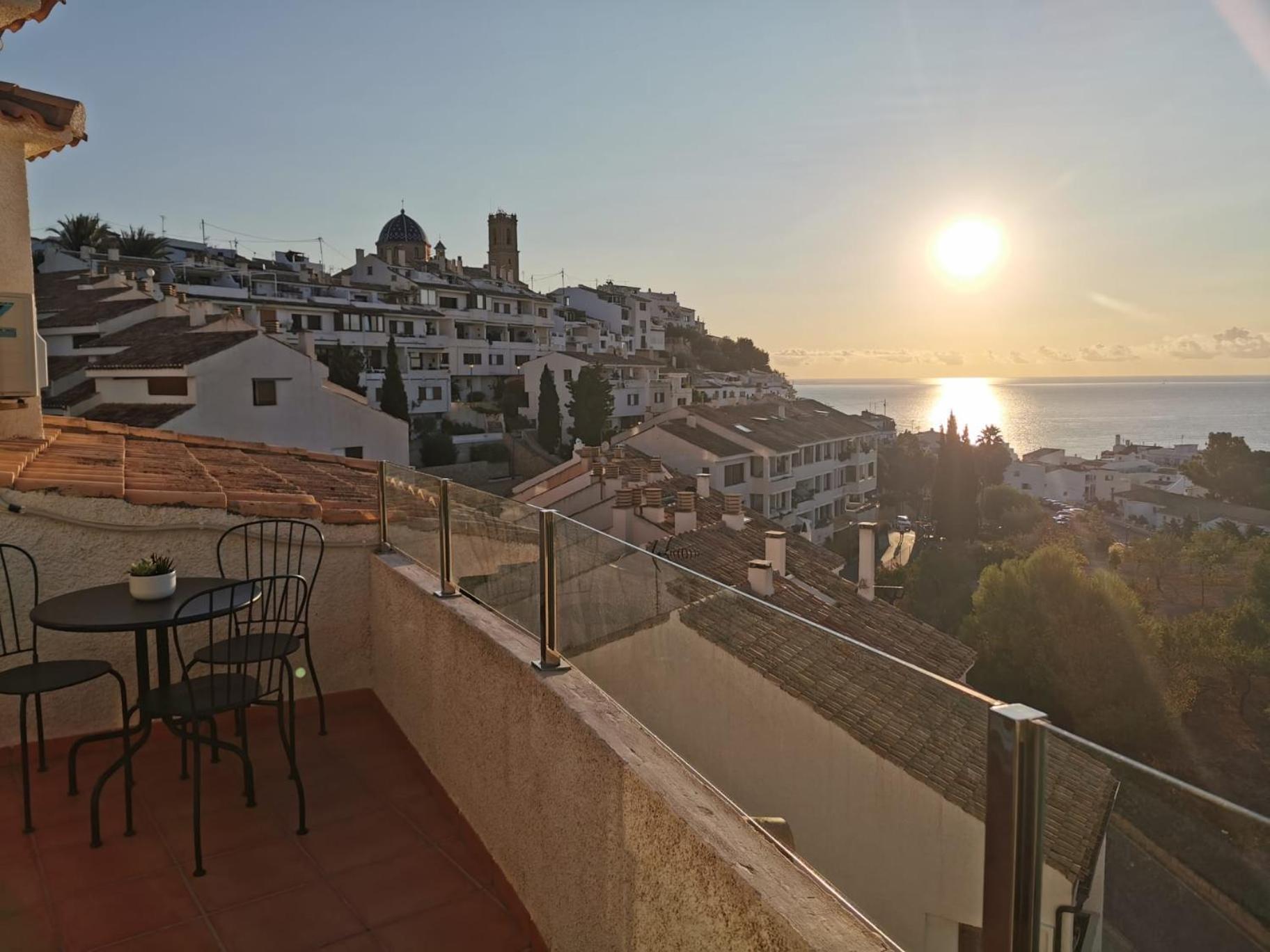 Atico-Duplex Con Vistas Al Mar Y Casco Antiguo En Altea Apartamento Exterior foto